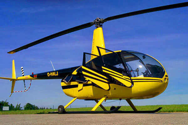 hubschrauber rundfluege gera thueringen hubschrauberflug event charter fliegen helikopter ueberraschung